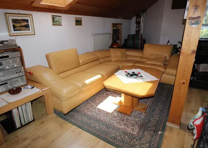 Anna Geissinger Comfortable מאוט